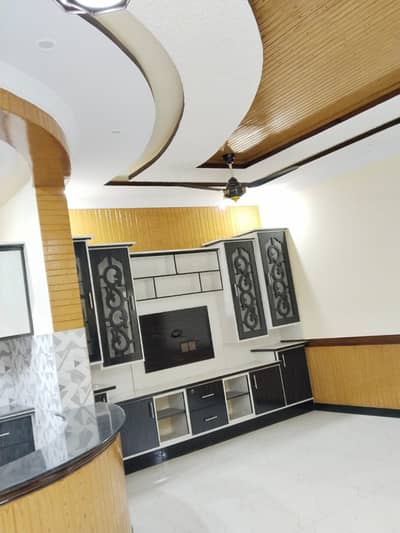 Ghouri town pH 4c2 Ground floor water electrity Available