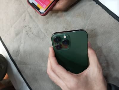 iPhone 13 Pro Max 10/10 condition