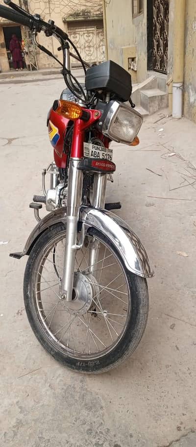 bilkul new jaisi hay  70