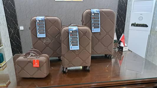 Full unbreakable 3 piece luggage bags 