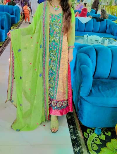 I want to sale my dress