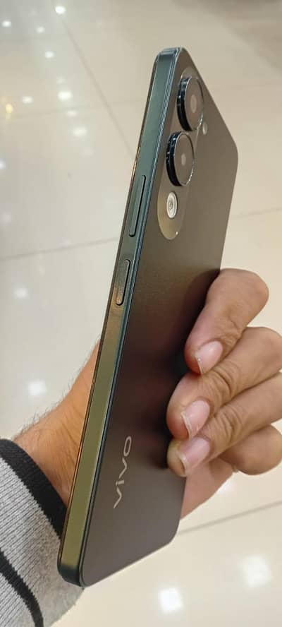 vivo y04 new condition pta approved  box orignal charging