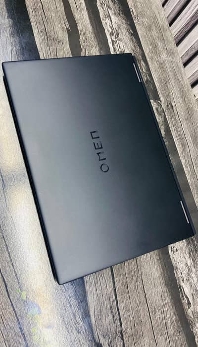 OMEN 16 i7 14650 HX and RTX 4070