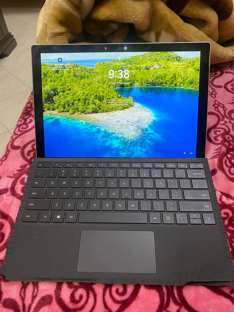 Microsoft Surface 7 pro plus 2