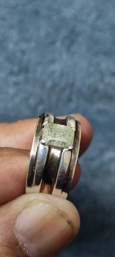 Silver ring and white safhire