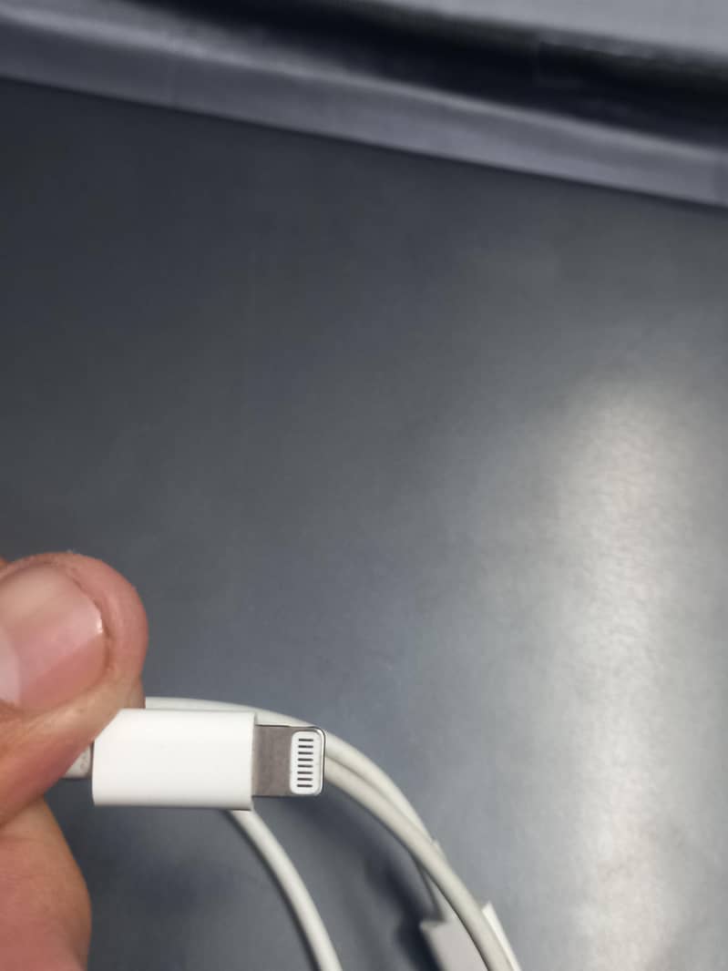 IPHONE 14 PRO MAX BOX PULLED CABLE 0