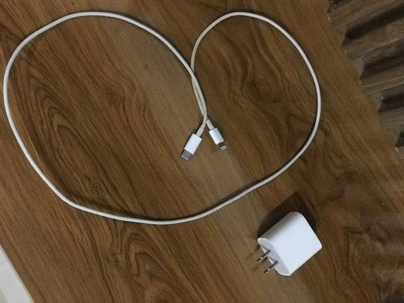 New iPhone adaptor and cable 0