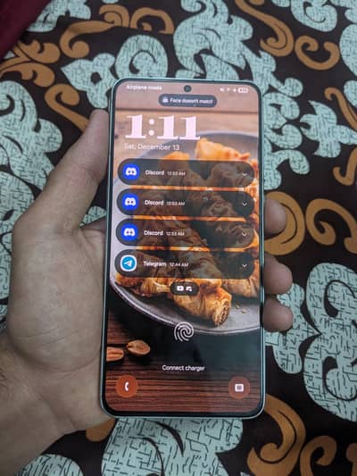 Samsung Galaxy s21 plus snap dragon. non pta for sale