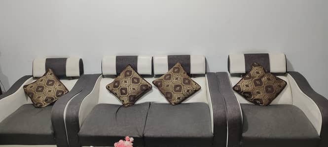 7 Seater Sofa Urgent Sale