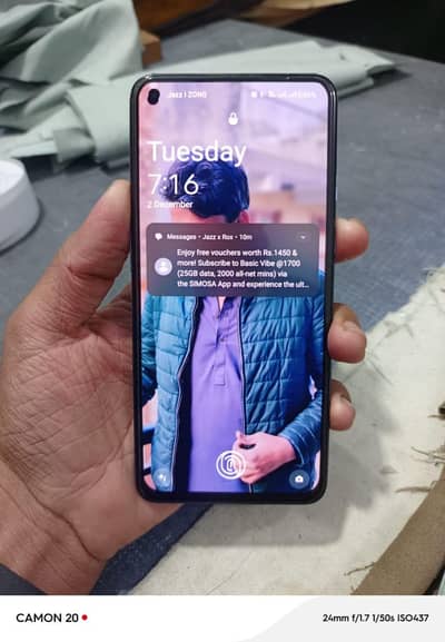 12+12gp ram or 256gp rom