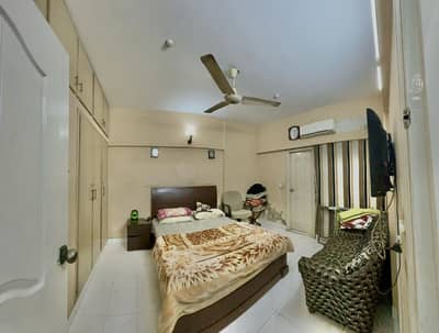 Aesthetic Flat Of 1800 Square Feet For Sale