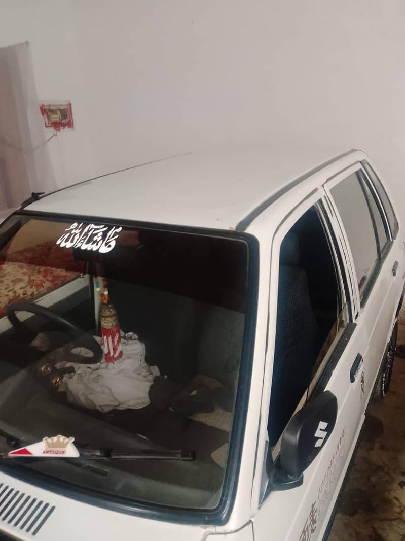 فیملی یوز کیلئے بہترین گاڑی ہے 3