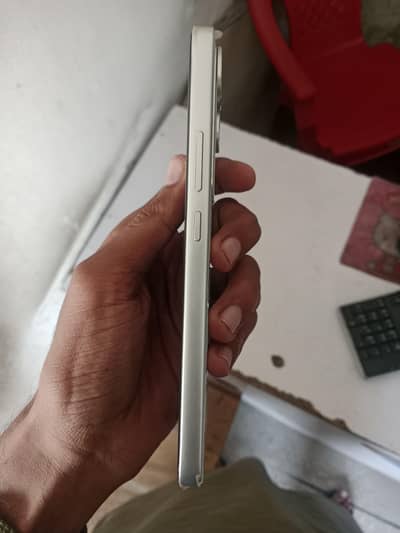 8/256  Vivo y400 In wrnty 8 to 9 month . .  With orgnl charger box