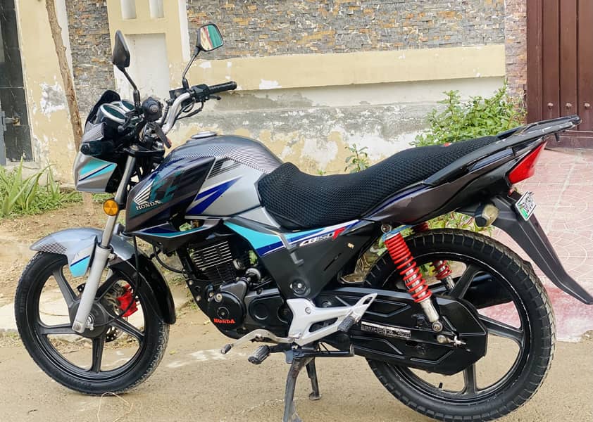Honda CB150F 2018 Lush Condition - Standard - 1108815017