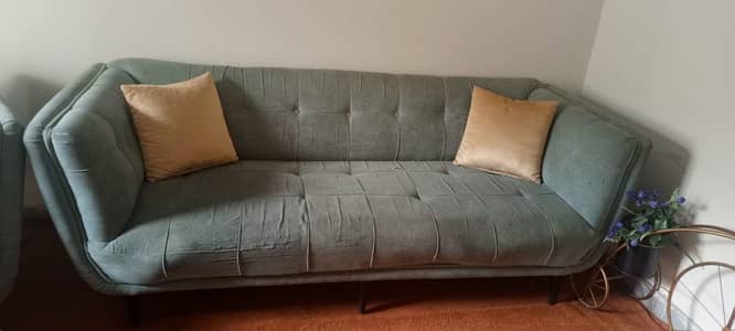 Modern sofa set with cuhions