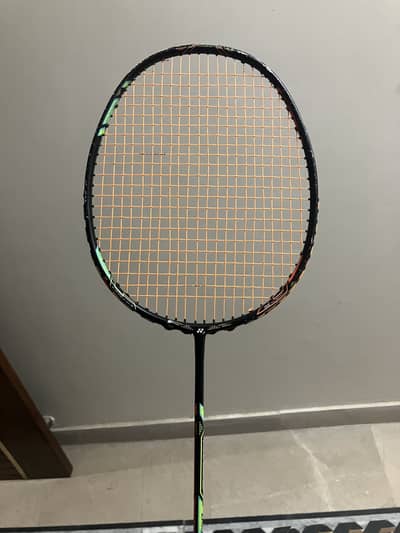 Yonex Duora 10 badminton