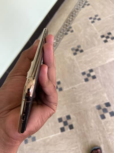 iphone 11pro max 512gb PTA approved
