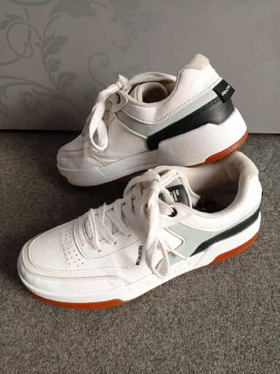 preloved imported shoes Available DM more details Whatsup 03172833321