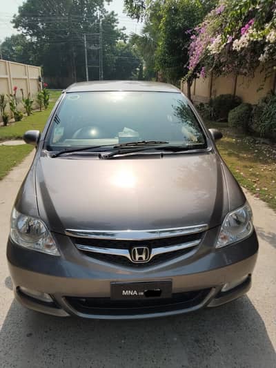 Honda City Home use car with Extreme care