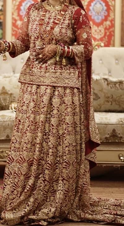 Heavy bridal dress beautiful dress