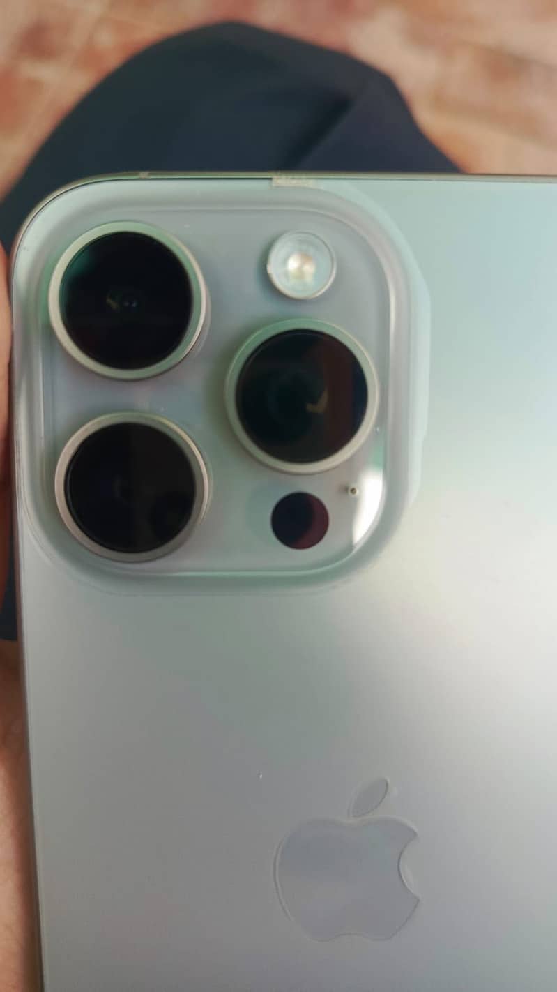 iPhone 15 pro max condition 10/10 9