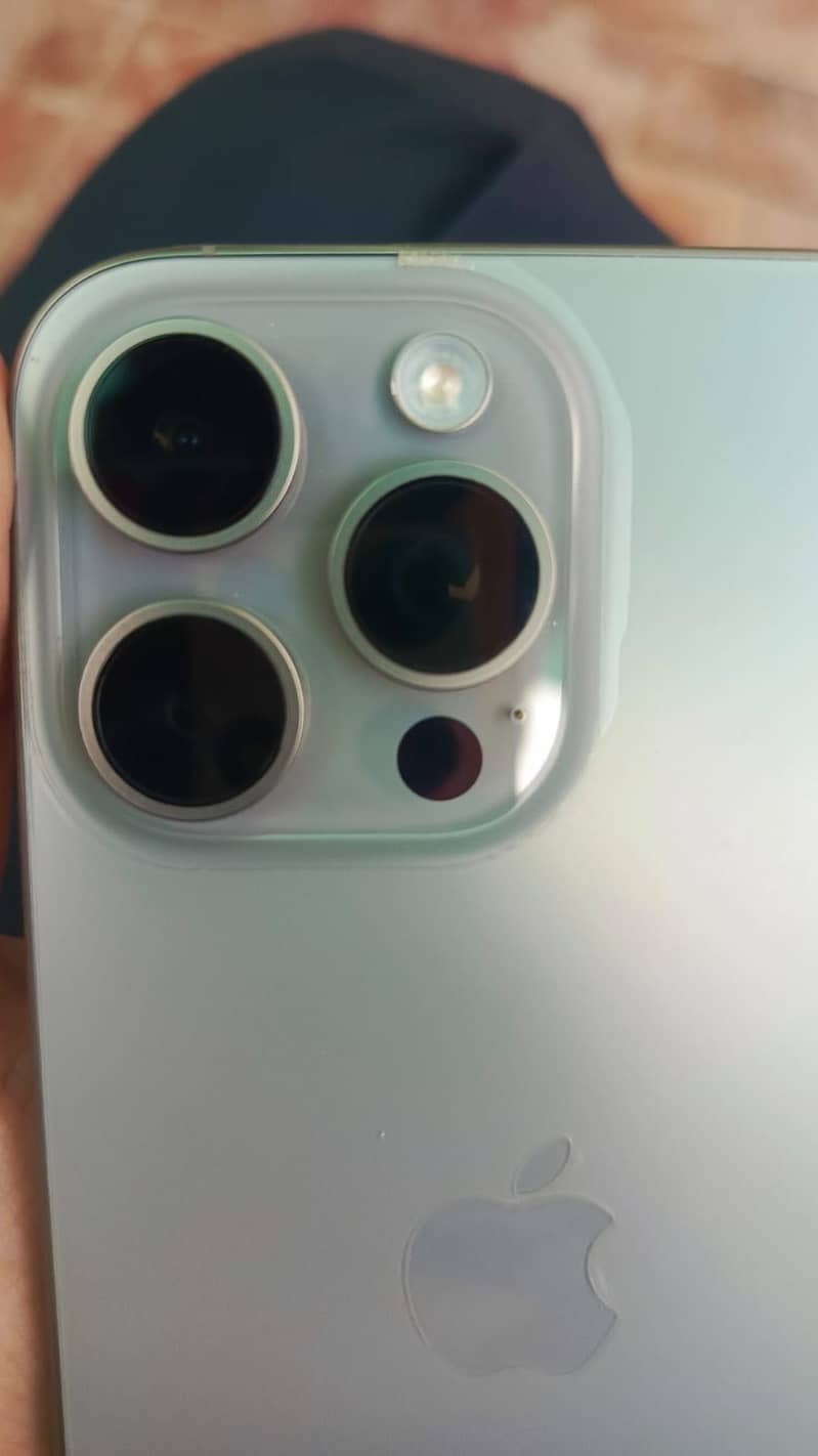 iPhone 15 pro max condition 10/10 10