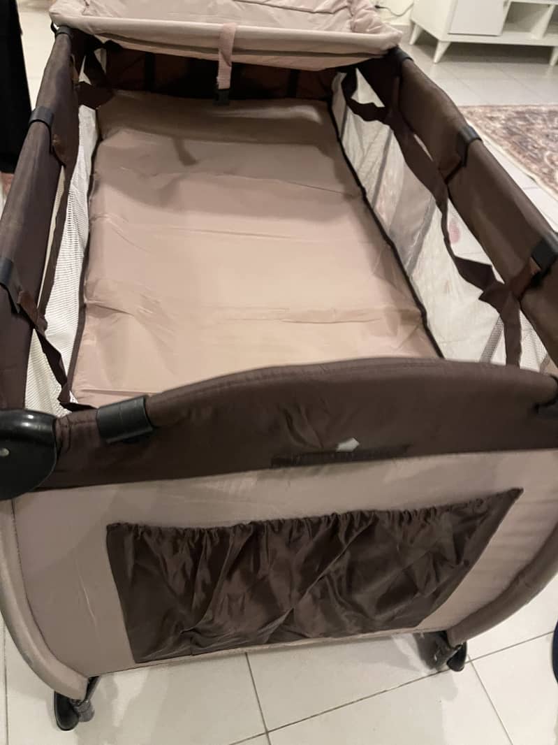 baby cot all imported 17