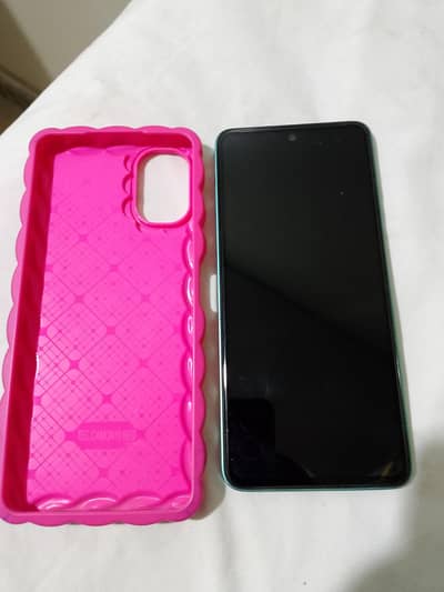 common 19 neo new condition  set and box original