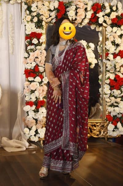 selling my new Indian sarhiii