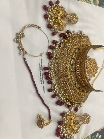 Bridal jewellery set