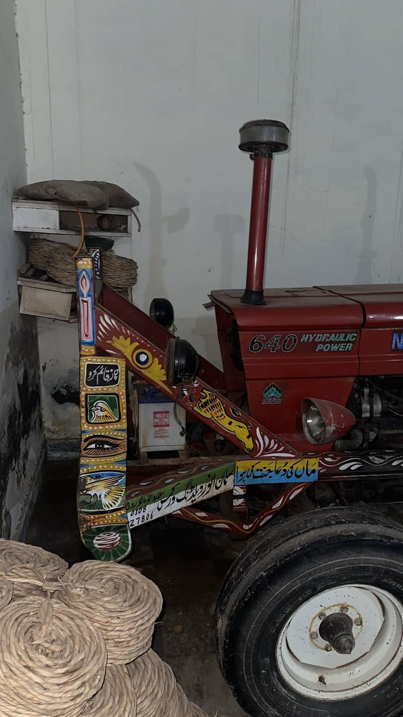 640 tractor 3