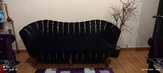 3 seater sofa ,