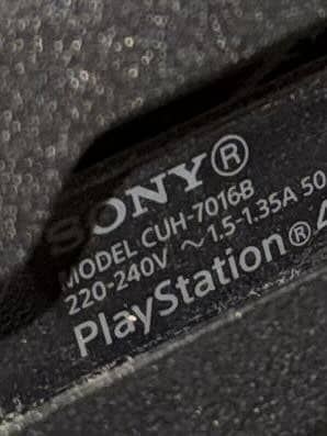 PS4 PRO with Two controllers 3