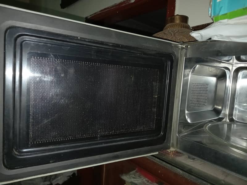 SG microwave. large size. 5