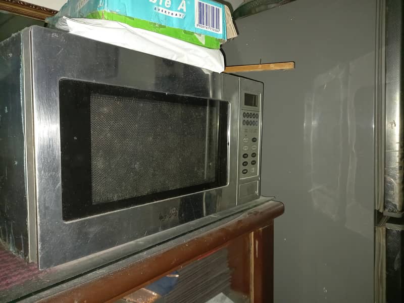 SG microwave. large size. 6