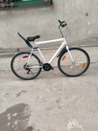 bohat achi cycle ha chalane mein bhi achi ha