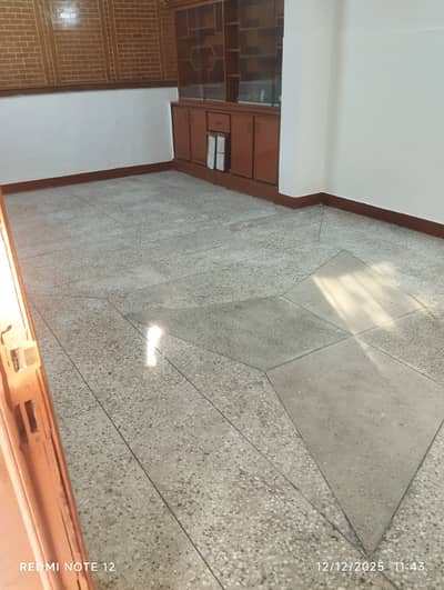 G-10/1 30*60 Ground portion Available For Rent