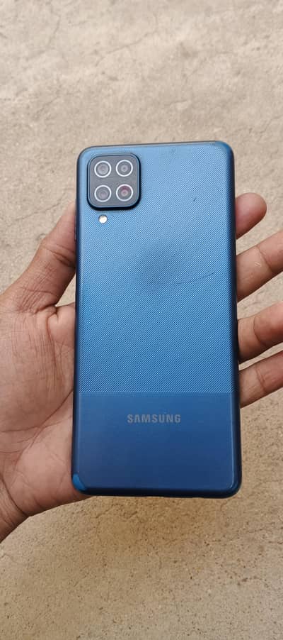 Samsung a12