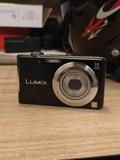 PANASONIC DMC FS16 DIGITAL CAMERA