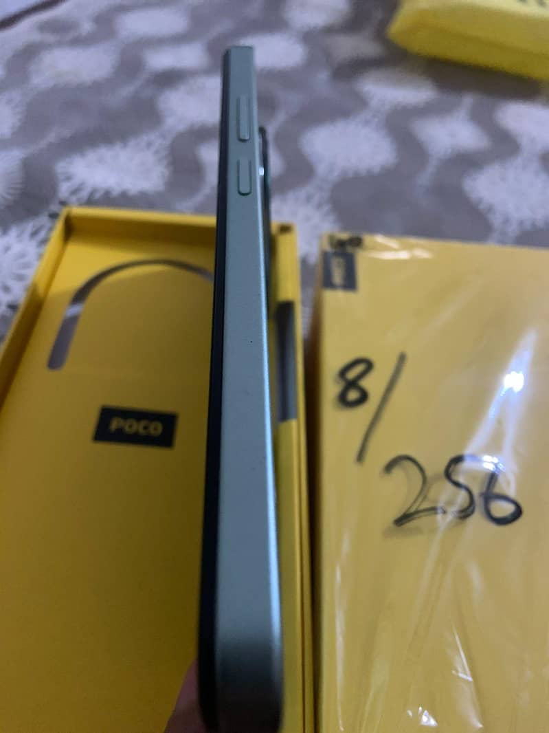 POCO C75 1