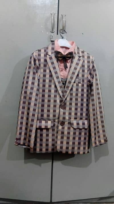 10 to 12  year boy dress new condition