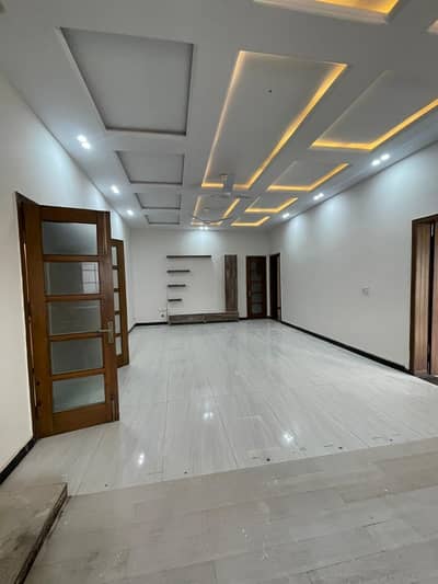 3 Bdrm one kanal open besment for rent deman 160k