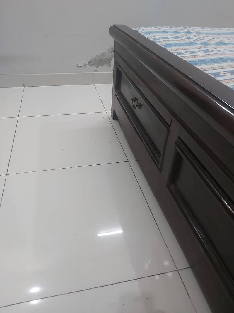 Bed, side tables, dressing table 1