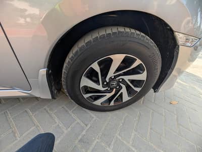 Honda civic oriel 2019