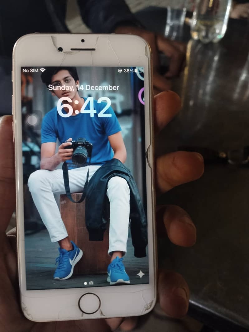 Apple iPhone 8 1