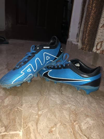 Football Nike Cr7 shoes 10.5inches/27cm