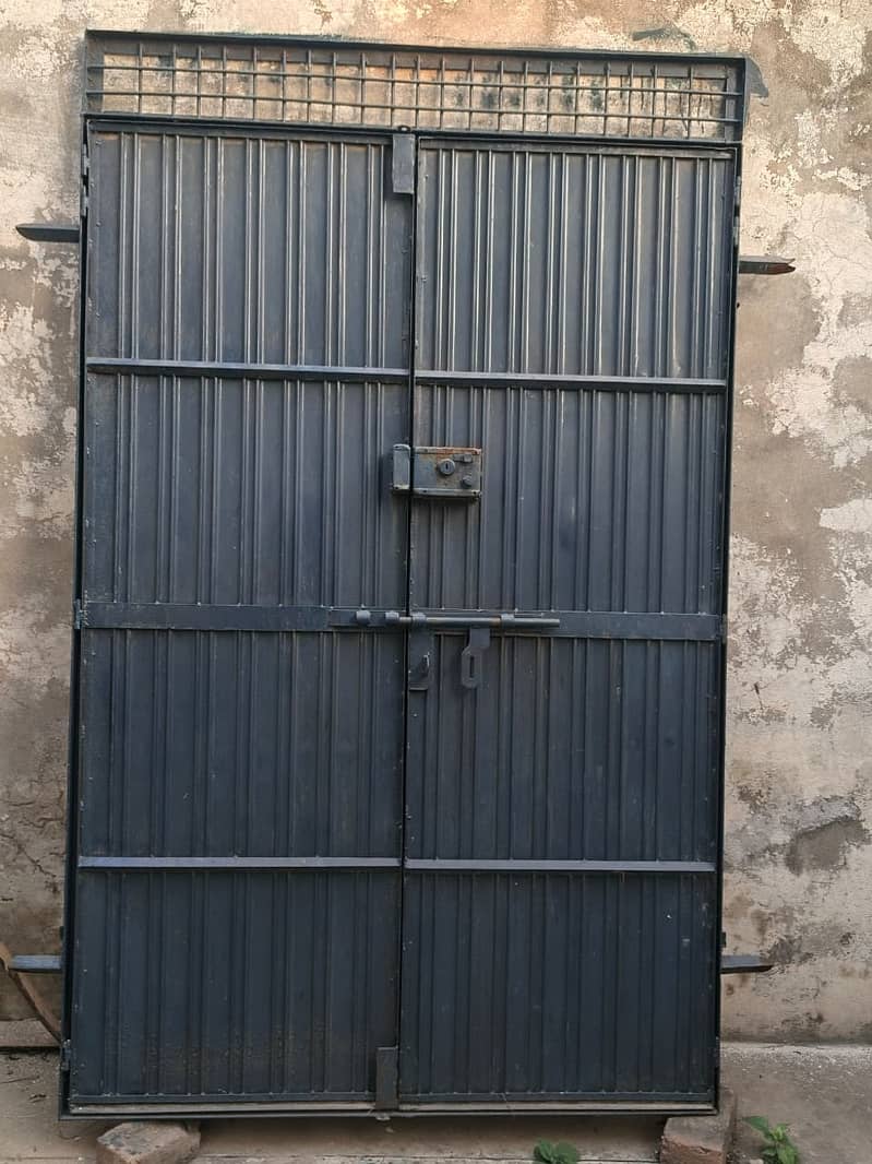 IRON DOOR 4
