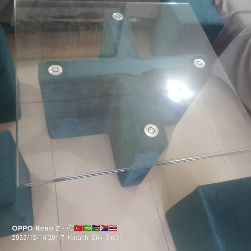 Sofa table with five 4 stools 1