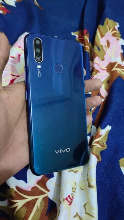 Vivo Y15 with box only