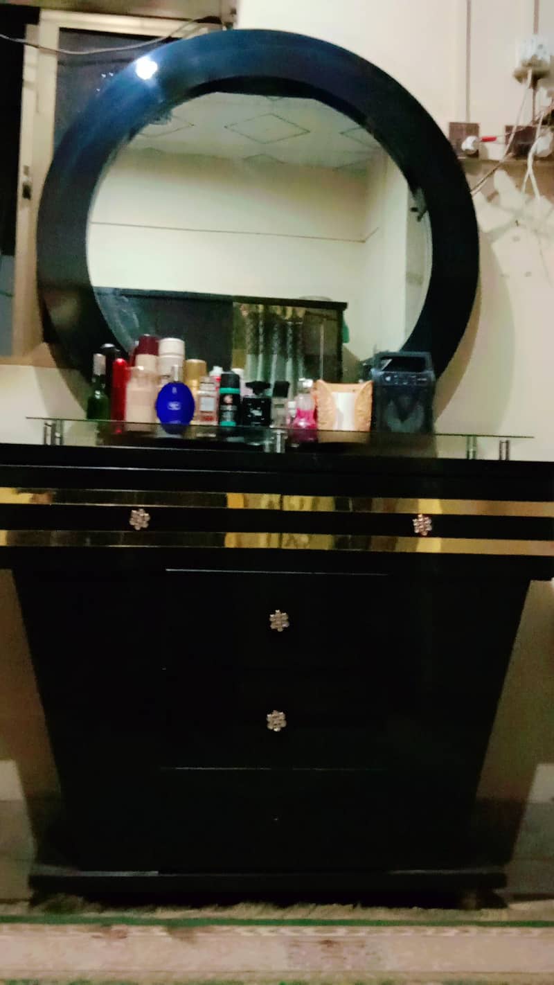 dressing table 1